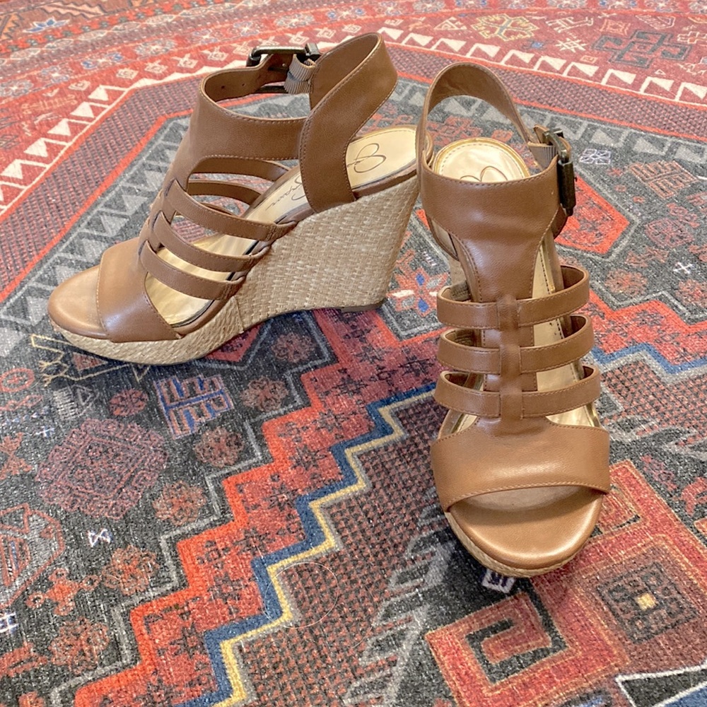 Jessica Simpson - sz 7 - good condition - cogniac brown wedge